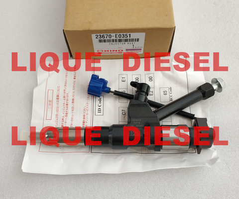 LA CHINE Injecteur de DENSO 5215 095000-5210, 095000-5215, 095000-5214, 095000-5213, 095000-5212, 095000-5211, 23670-E0351 fournisseur