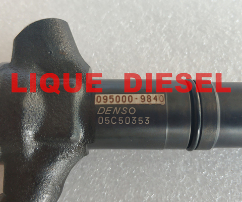 Injecteur de DENSO 095000-9840, 23670-51070, 23670-59055 pour le Toyota Land Cruiser 200 V8 1VD-FTV fournisseur